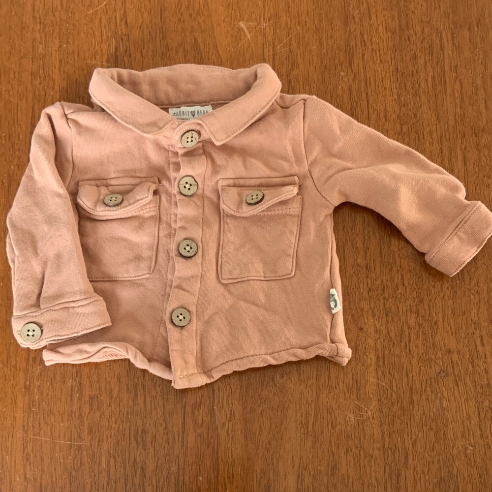 🫐3/$30 Rabbit + Bear Organic Tan Button-Front Shirt Jacket size 3-6m